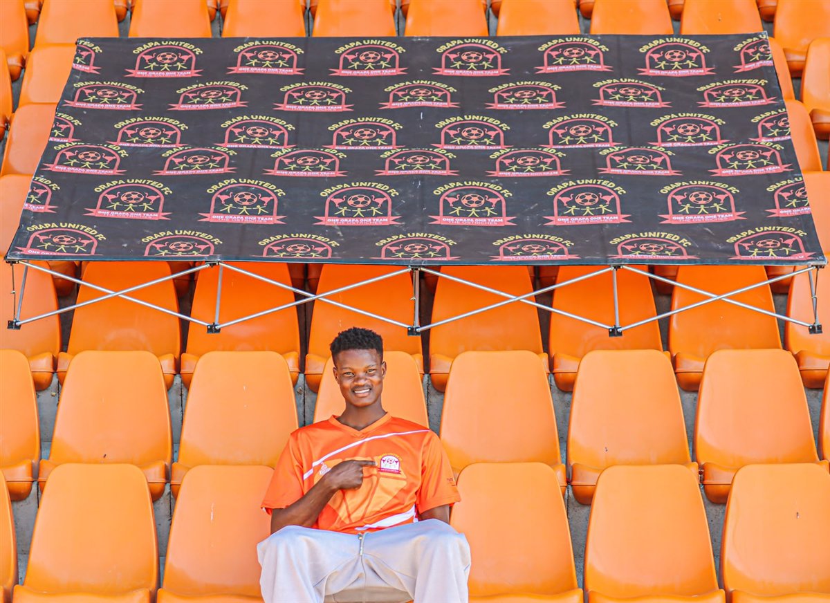 Done Deal! Lindokuhle Zungu Puts Pen to Paper for the Ostriches — photo 3